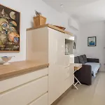 1 Bedroom Beautiful In Rab Casa de Férias Palit