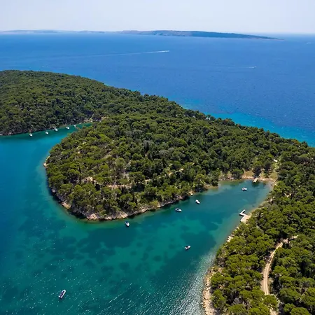 1 Bedroom Beautiful In Rab * Palit