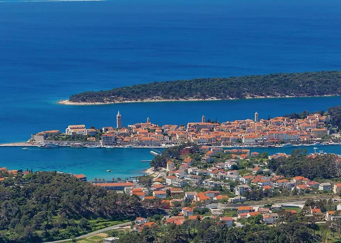 1 Bedroom Awesome In Rab Casa vacanze
