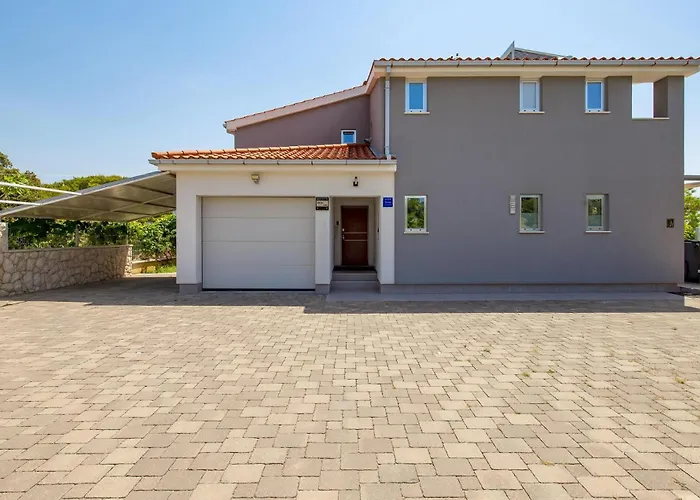 Casa vacanze 1 Bedroom Awesome In Rab *